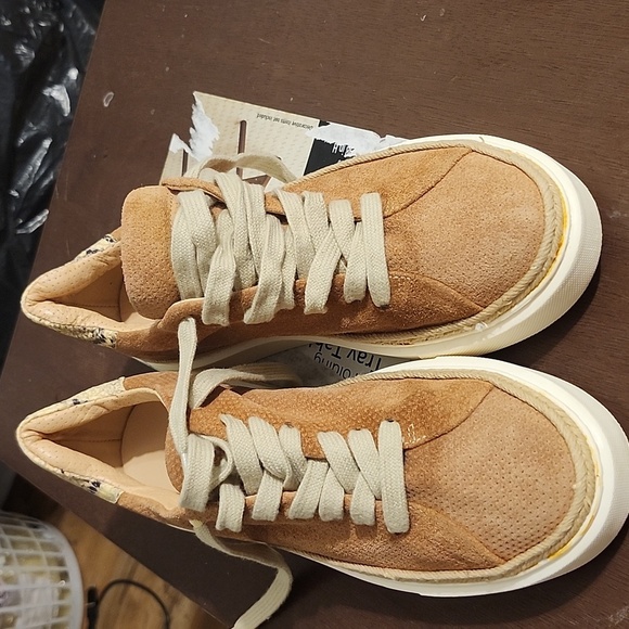 Laura Billariva Men's Tan Suede Sneakers. Made Italy - Picture 11 of 12